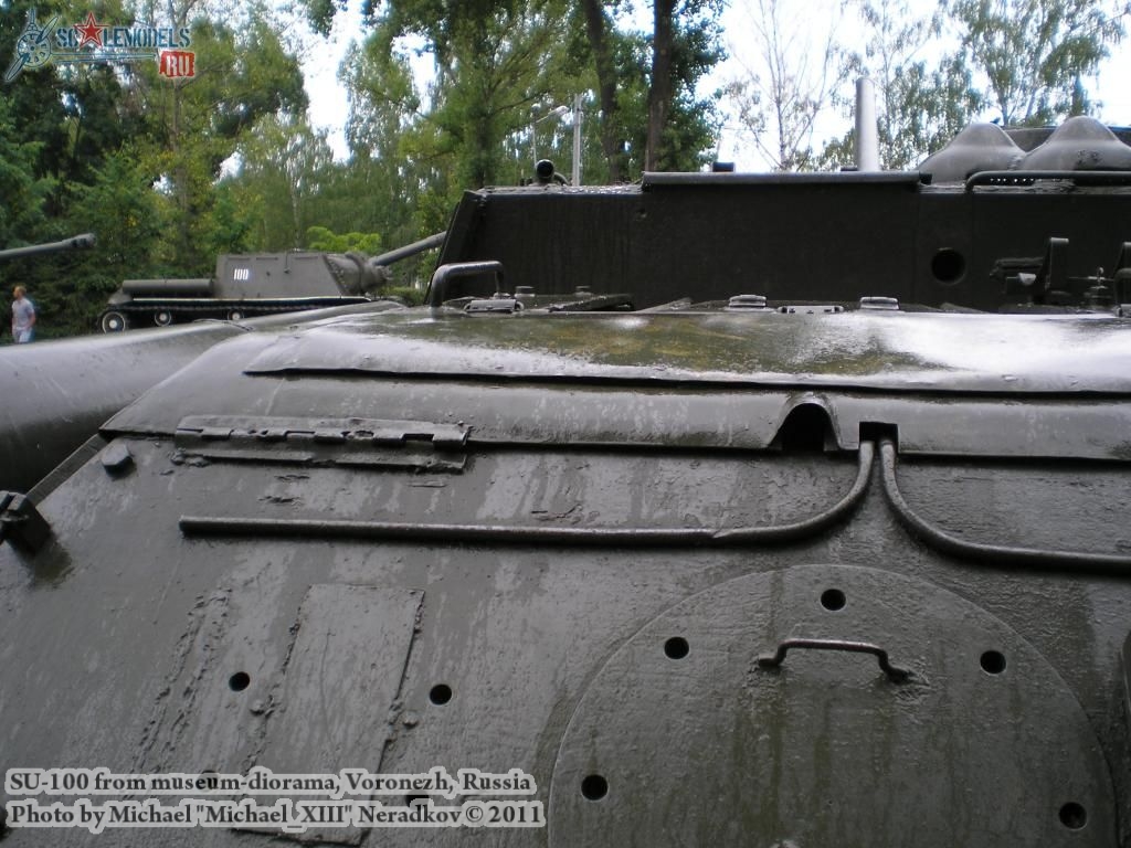 su-100_0069.jpg