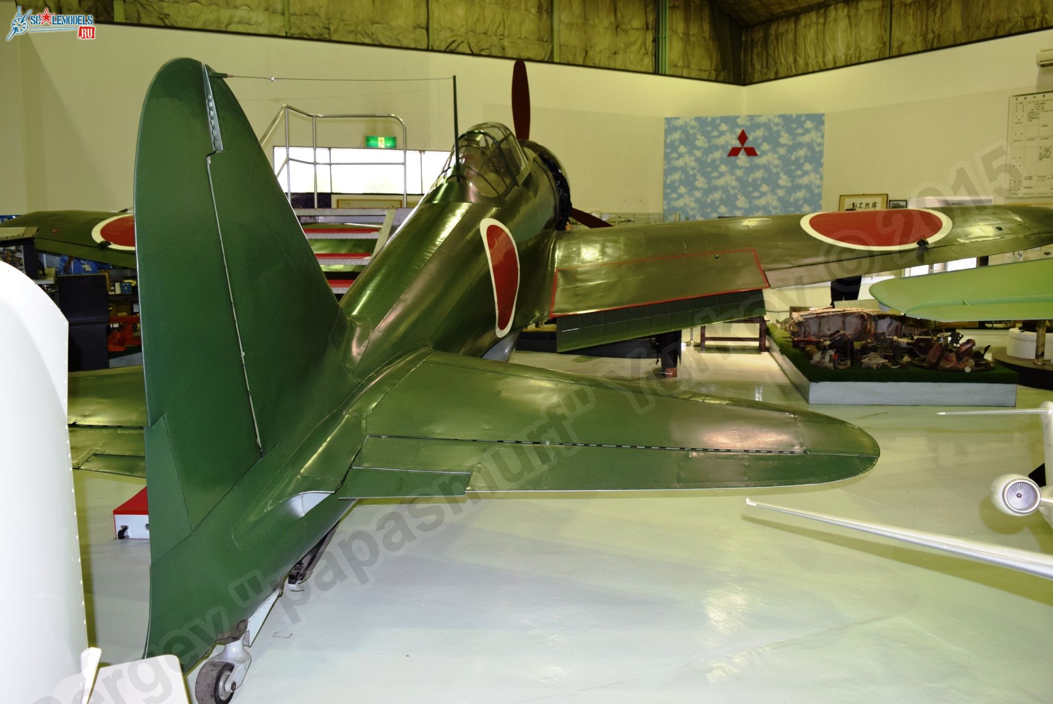 Mitsubishi_A6M5_Zero_0012.jpg