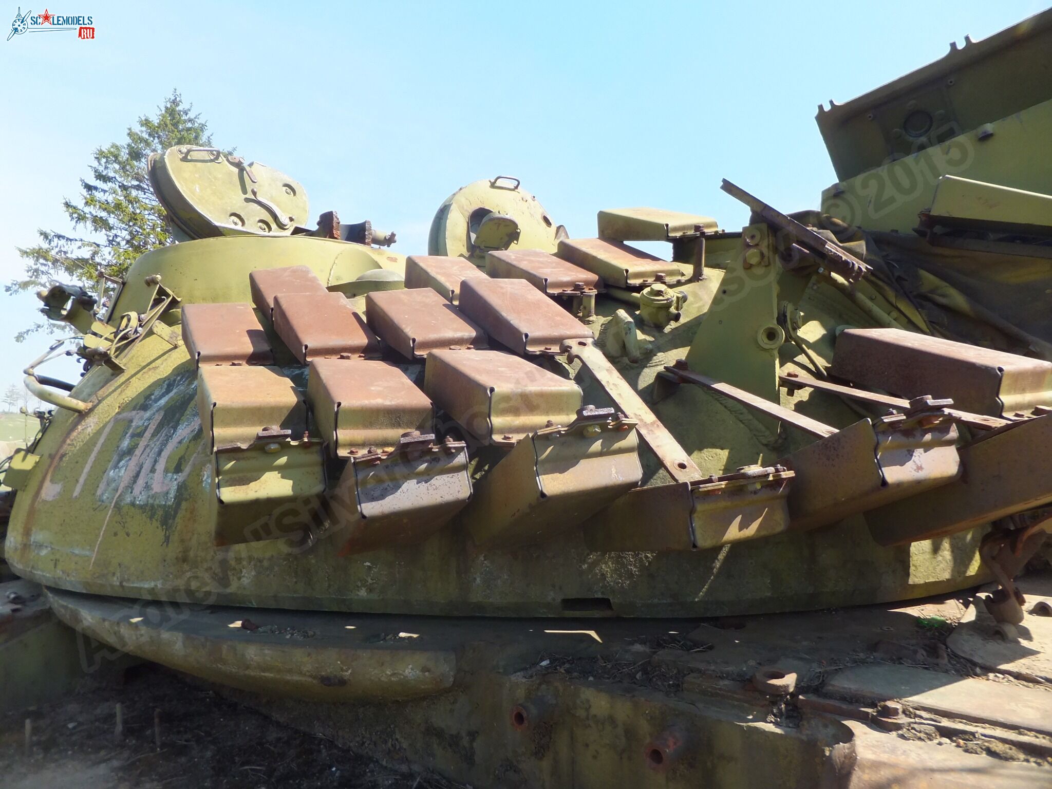 T-54_wreck_0016.jpg
