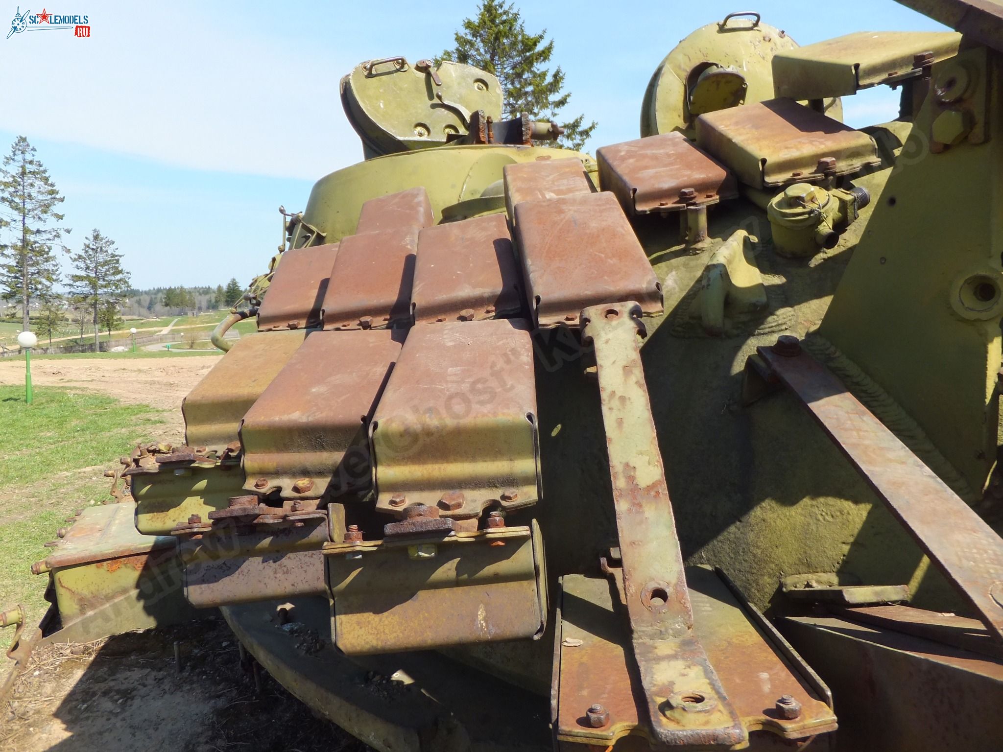 T-54_wreck_0036.jpg