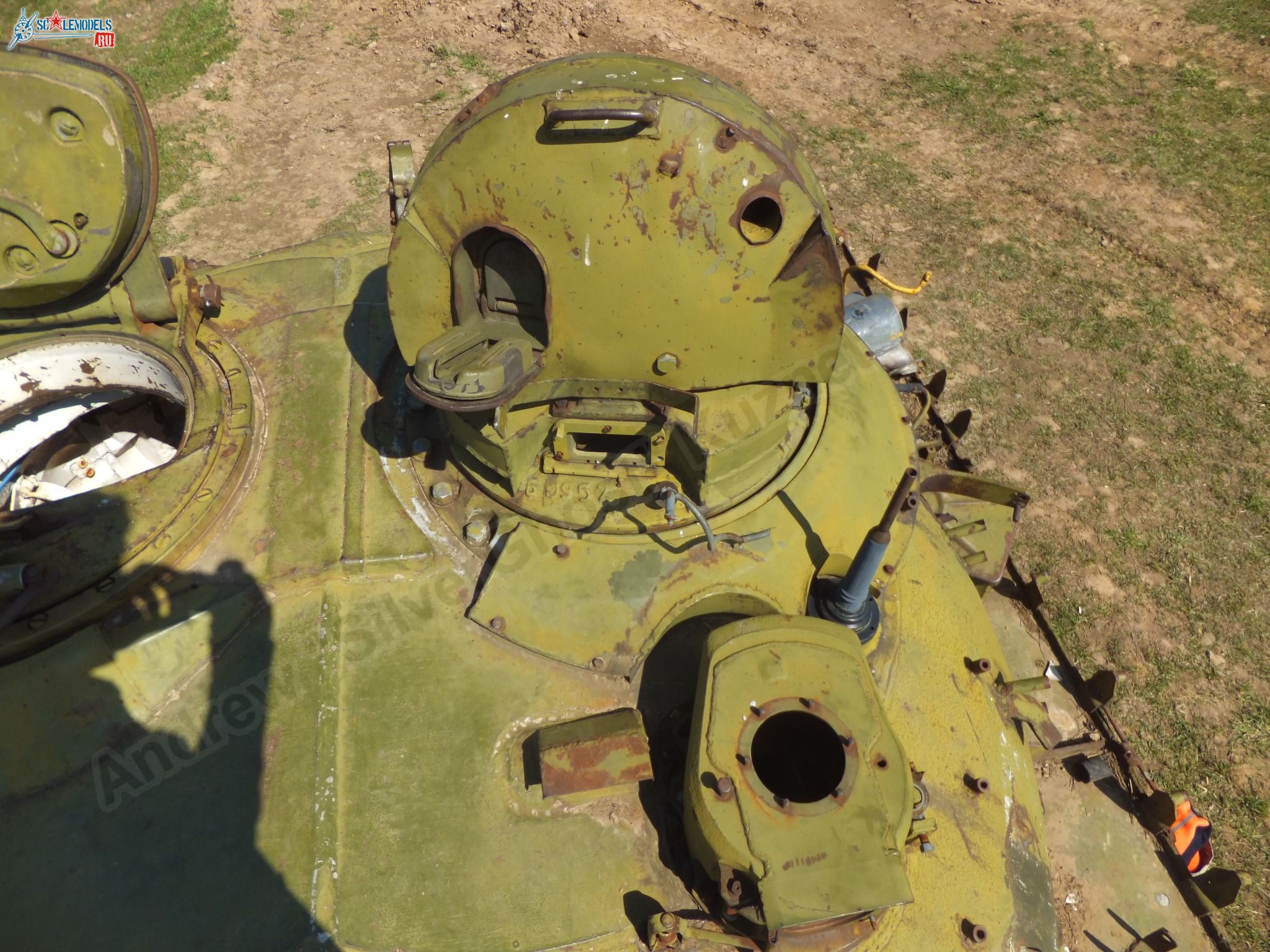 T-54_wreck_0044.jpg