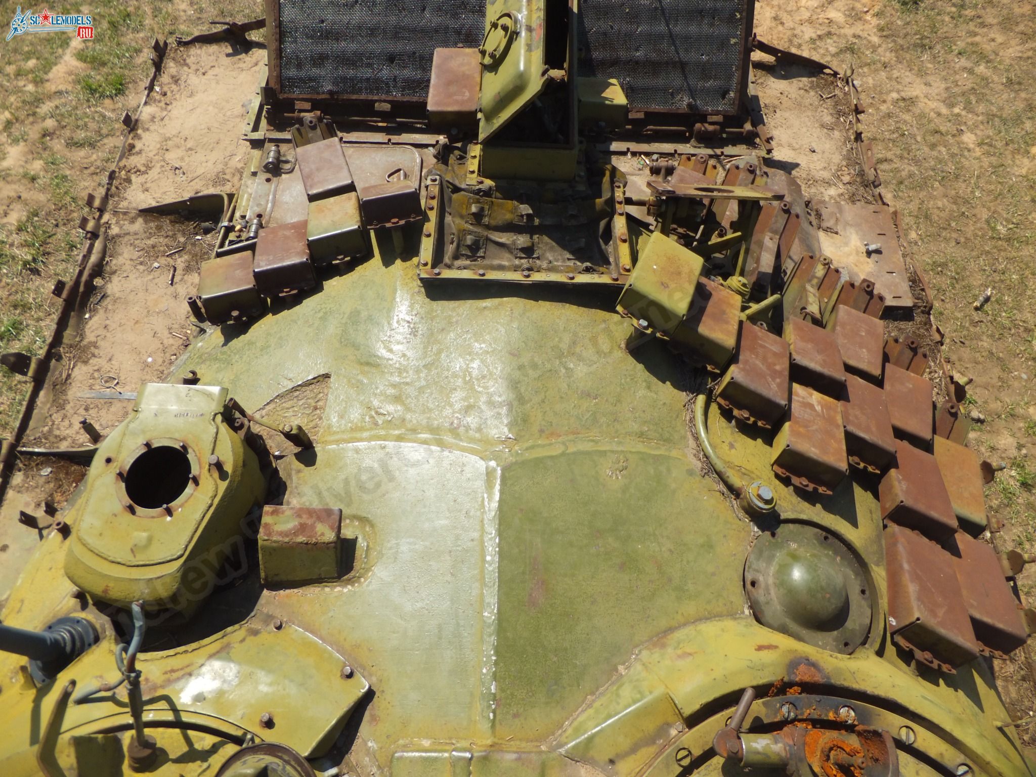 T-54_wreck_0049.jpg