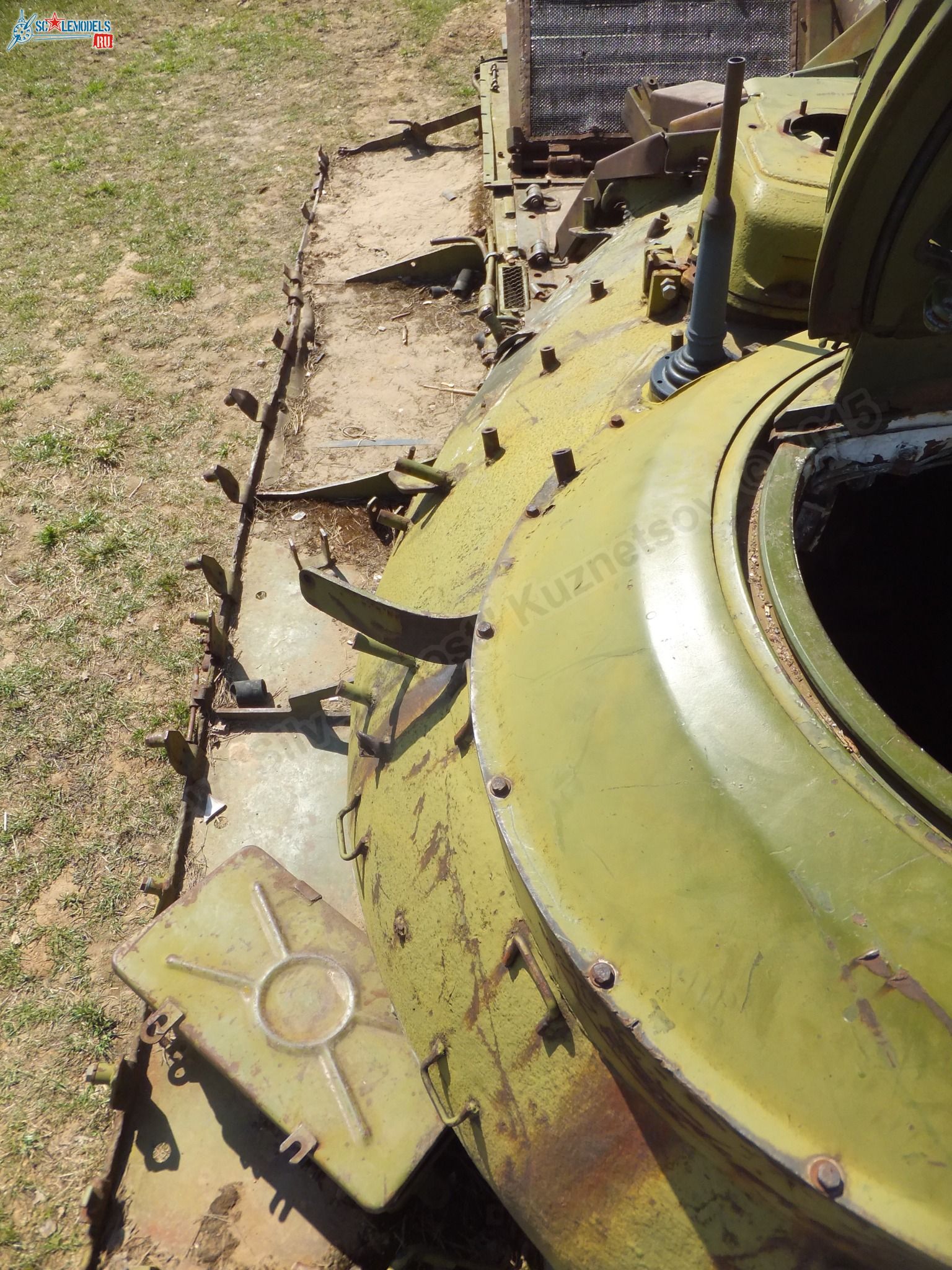 T-54_wreck_0082.jpg