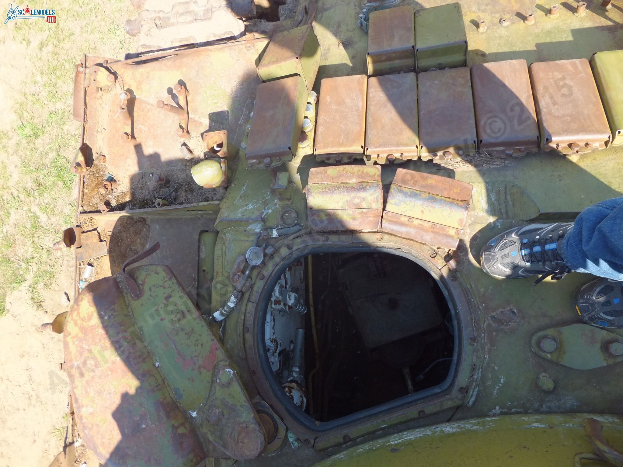 T-54_wreck_0094.jpg