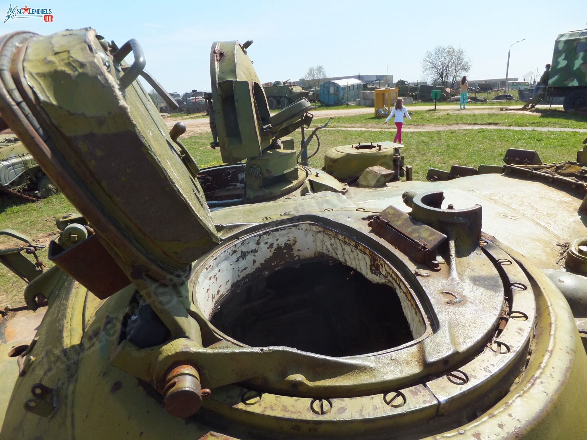 T-54_wreck_0100.jpg