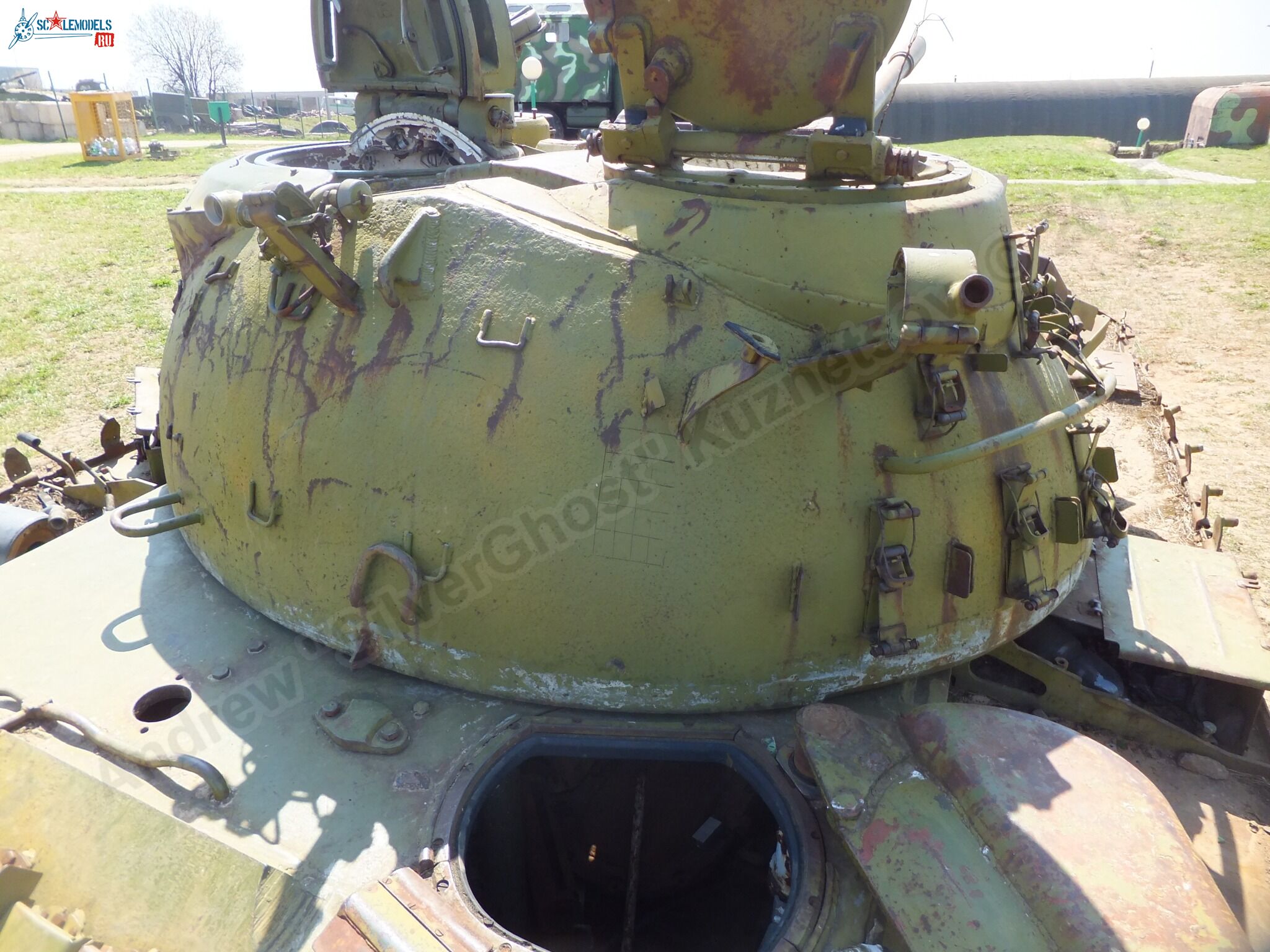 T-54_wreck_0108.jpg