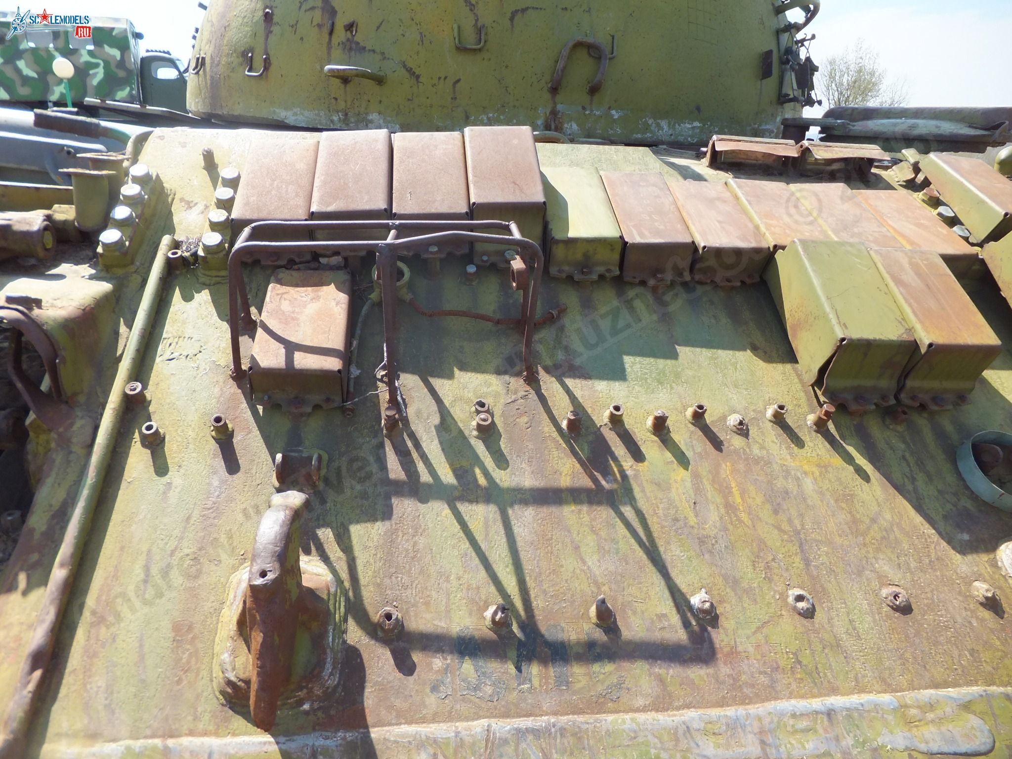 T-54_wreck_0110.jpg