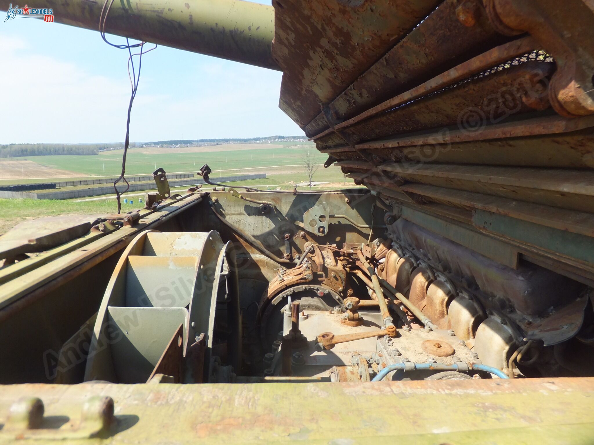 T-54_wreck_0129.jpg