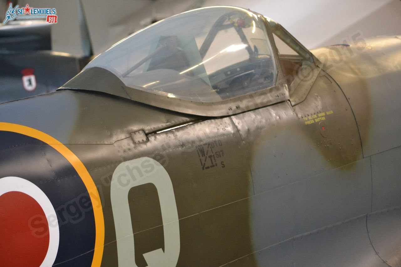 Spitfire_MkXIV_0017.jpg