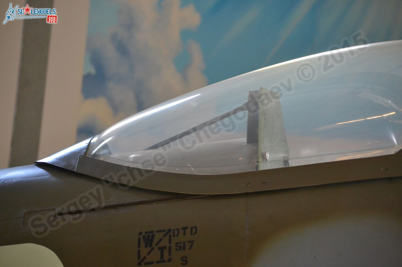 Spitfire_MkXIV_0021.jpg