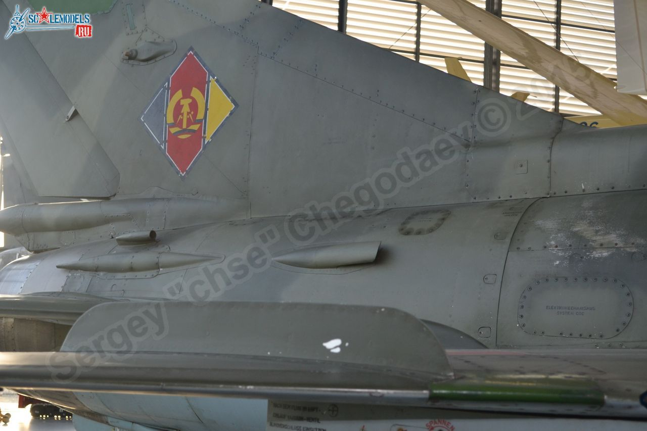 MiG-21MF_0009.jpg