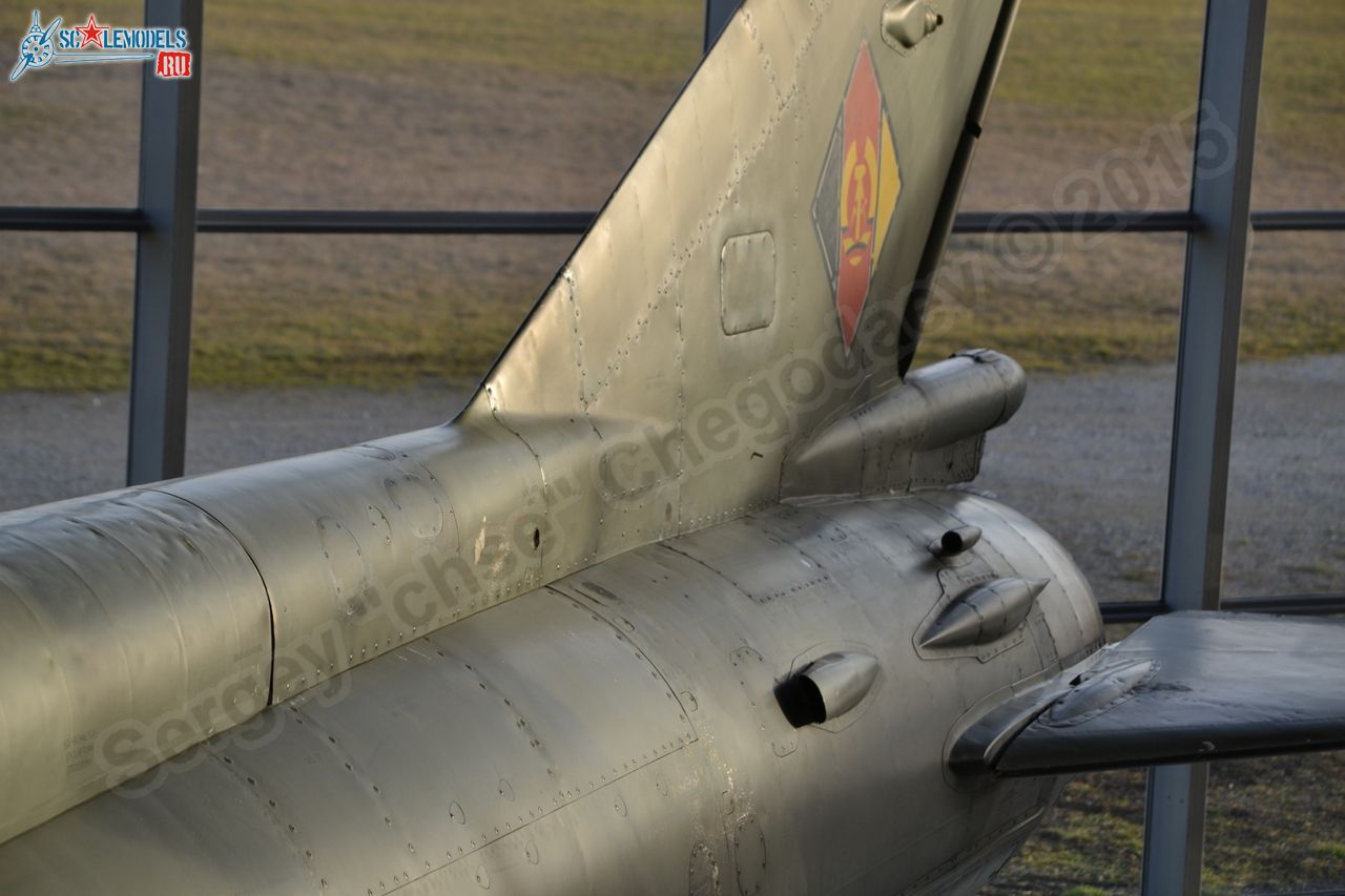 MiG-21MF_0045.jpg