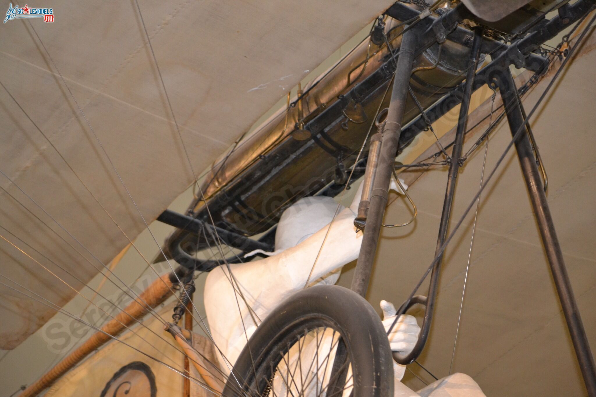 Grade_Eindecker_0040.jpg