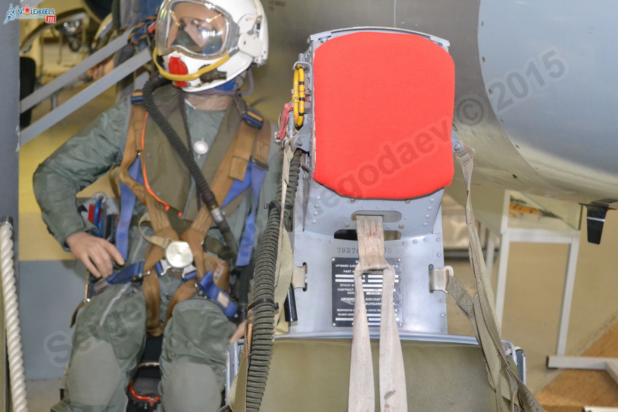 F-104G_Ejection_seat_0002.jpg