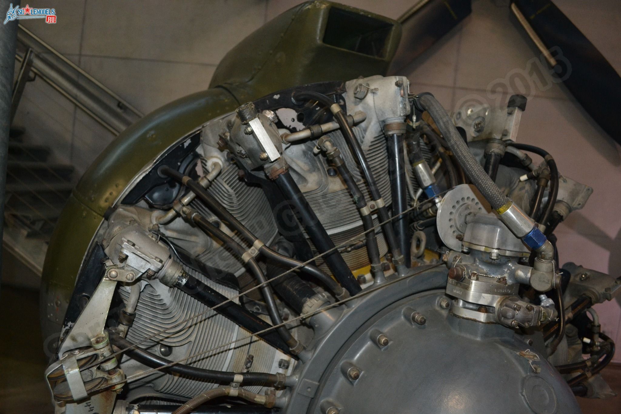 Pratt-Whitney_R1830-90D_0003.jpg