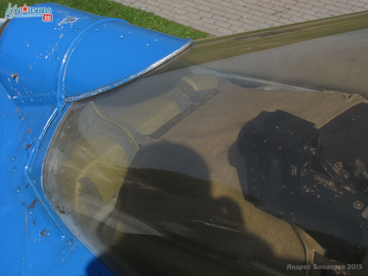 010_Su-27P.jpg