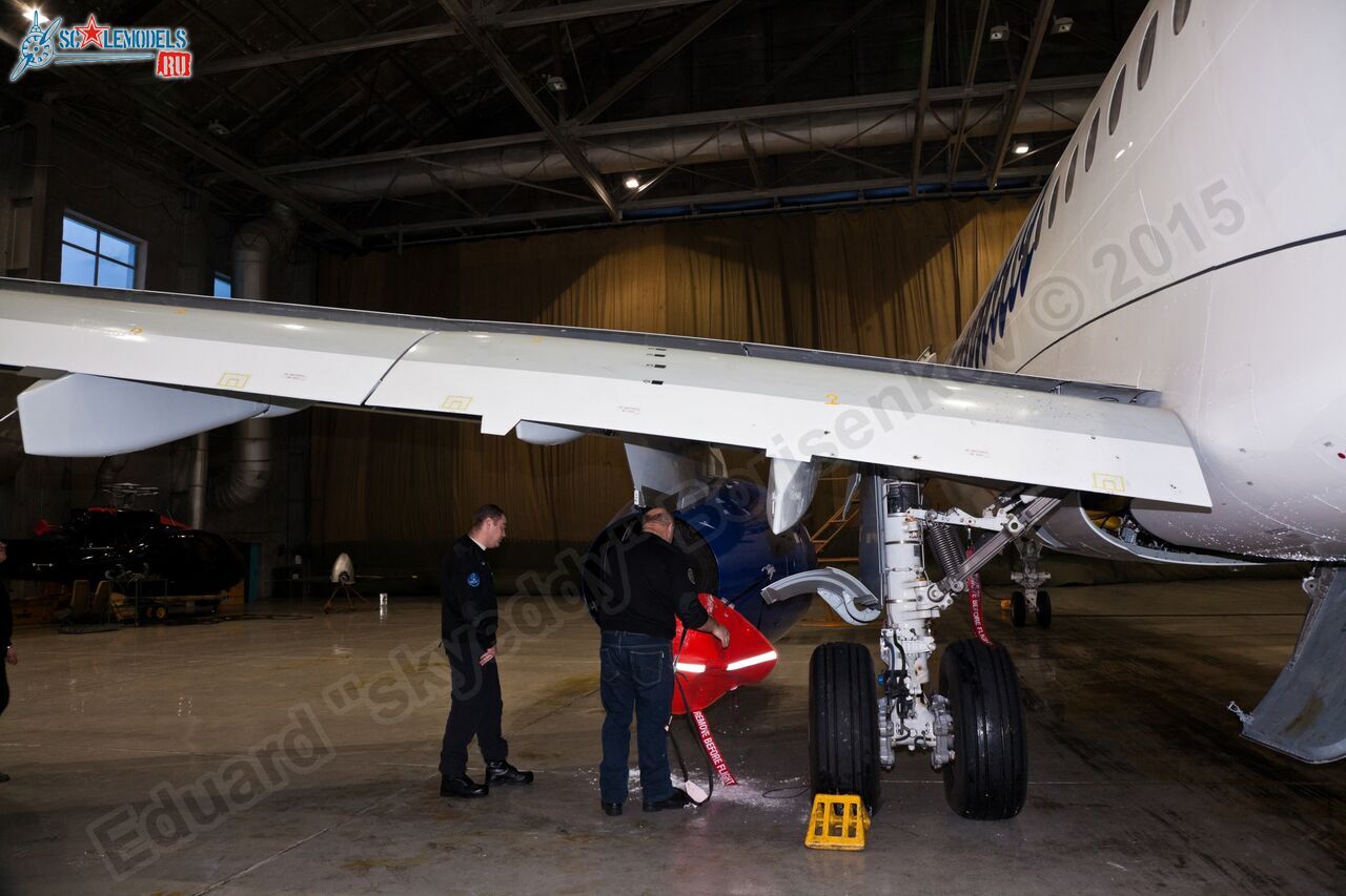 SSJ-100_RA-89011_189.jpg