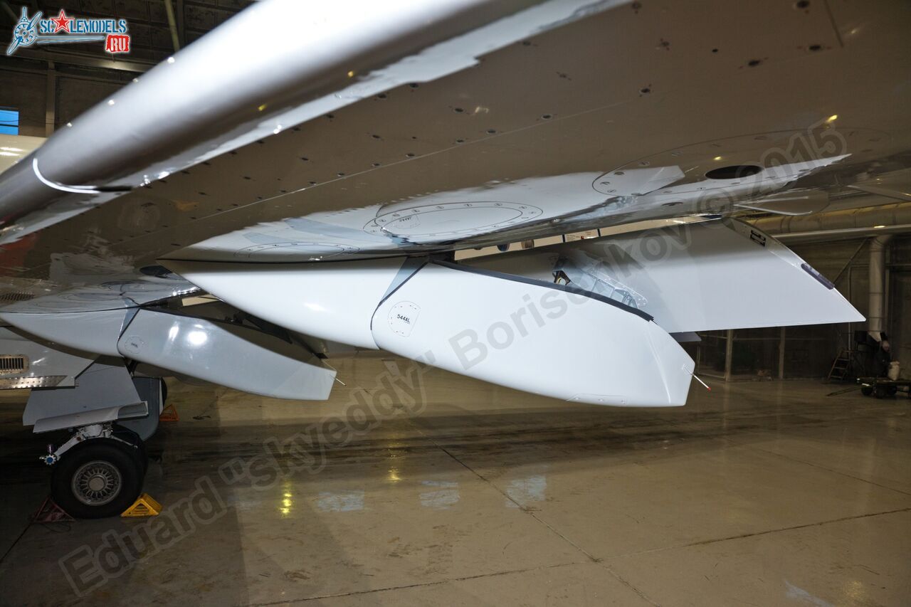 SSJ-100_RA-89011_246.jpg