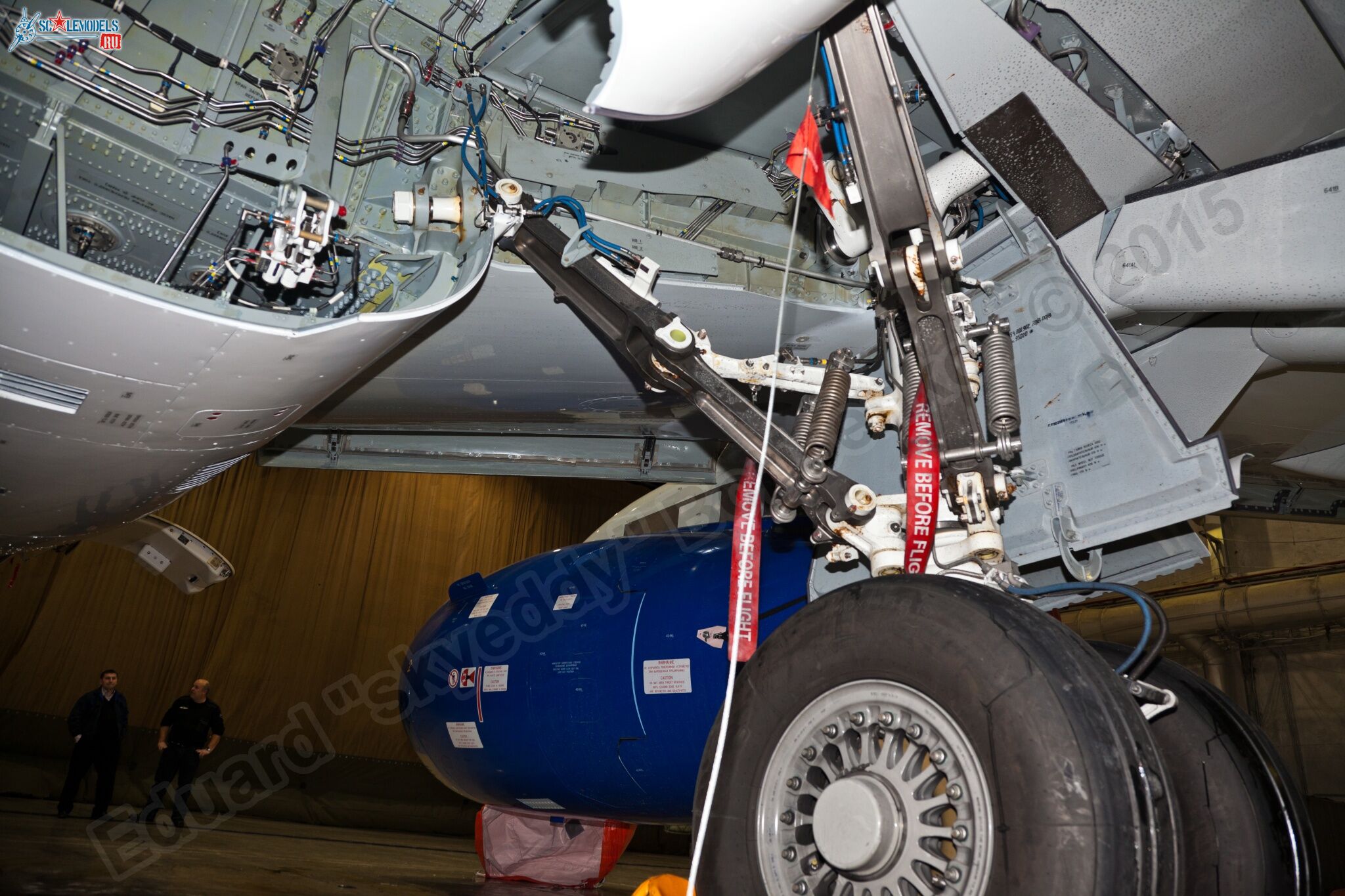 SSJ-100_RA-89011_261.jpg