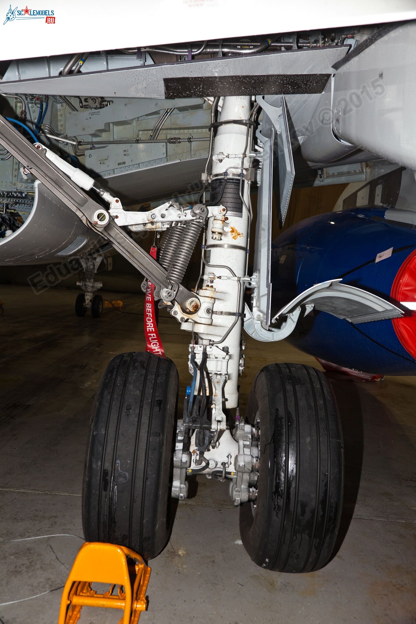 SSJ-100_RA-89011_263.jpg