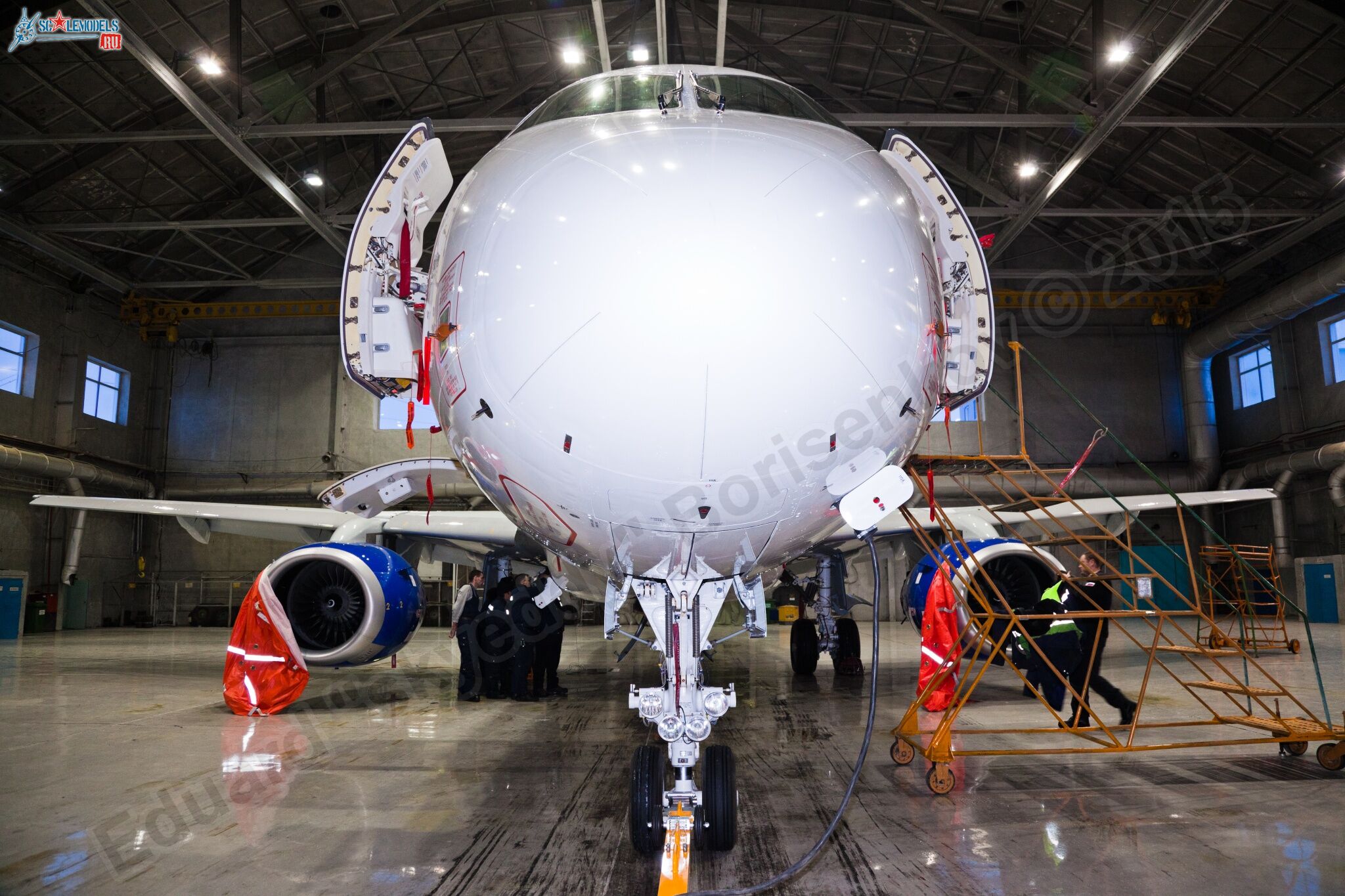 SSJ-100_RA-89011_271.jpg
