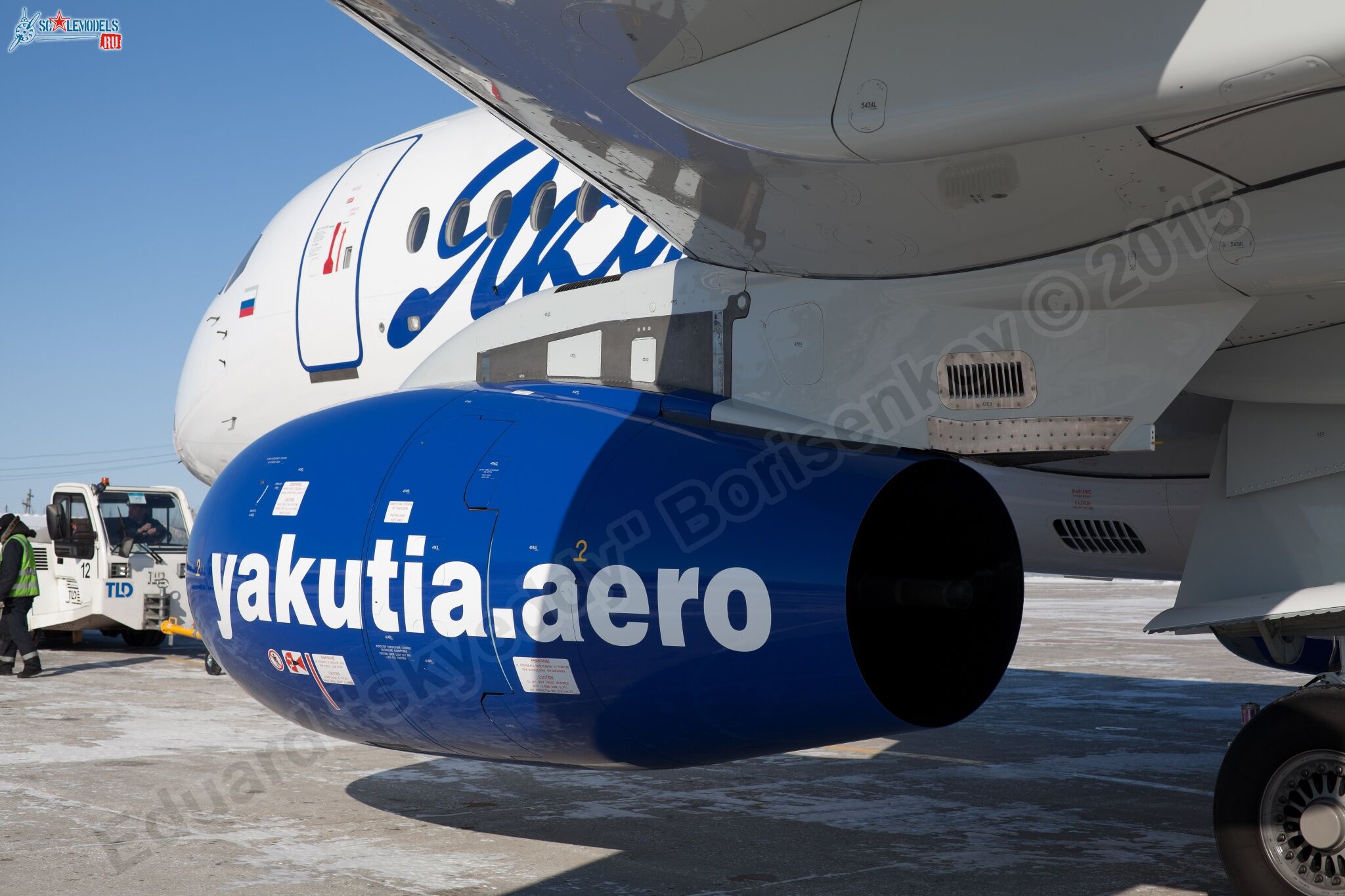 SSJ-100_RA-89011_326.jpg