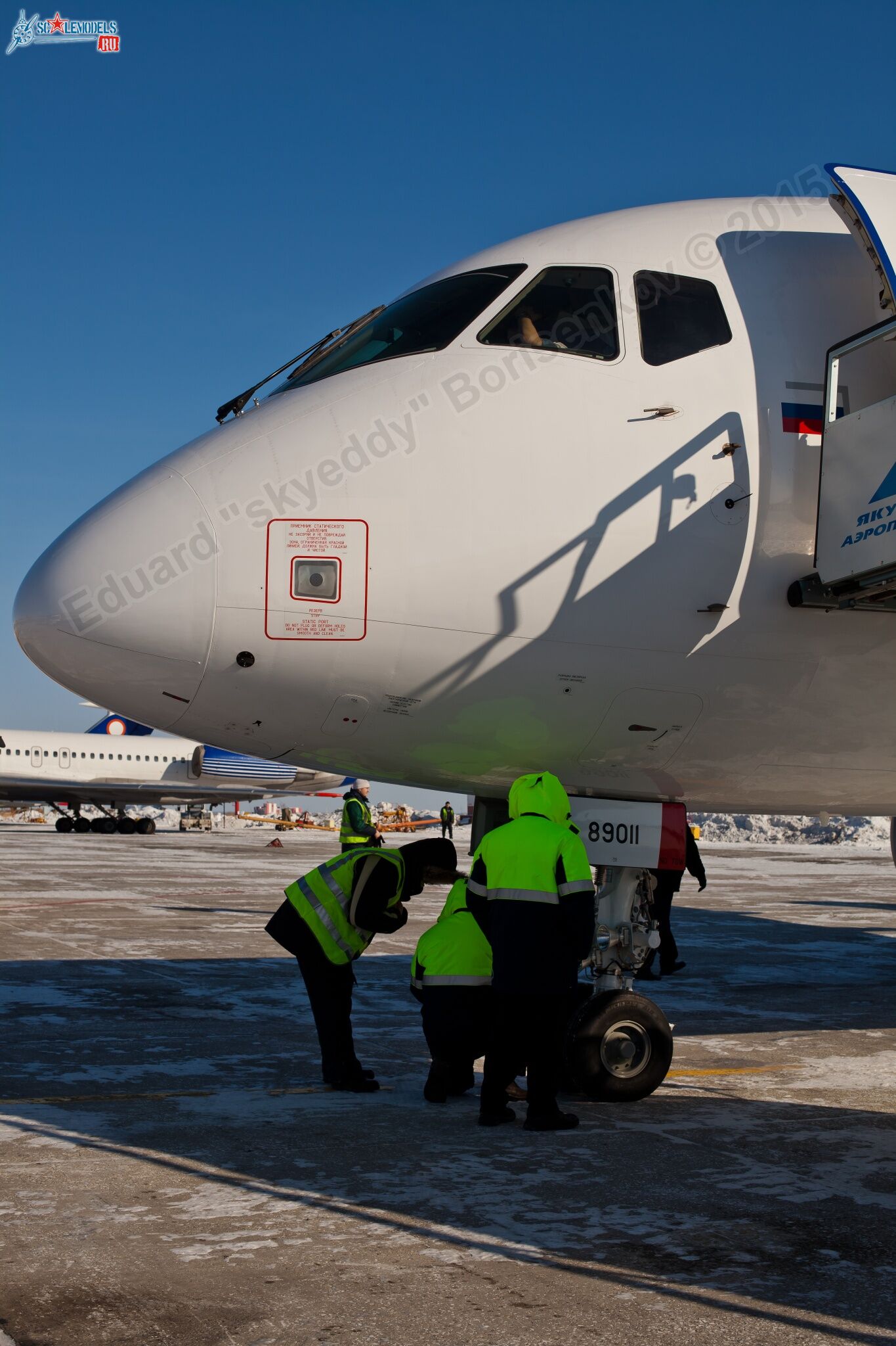 SSJ-100_RA-89011_335.jpg