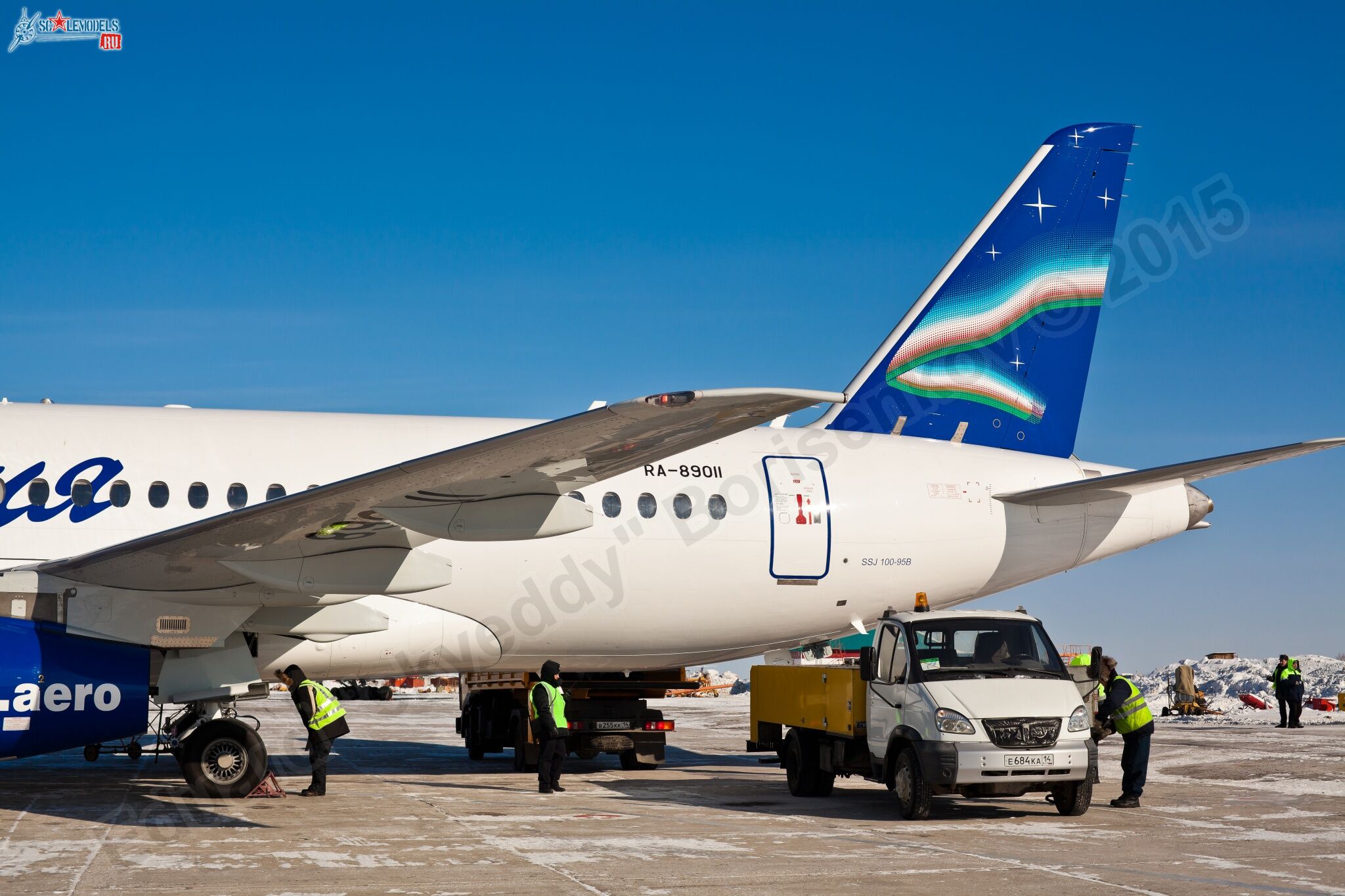 SSJ-100_RA-89011_338.jpg