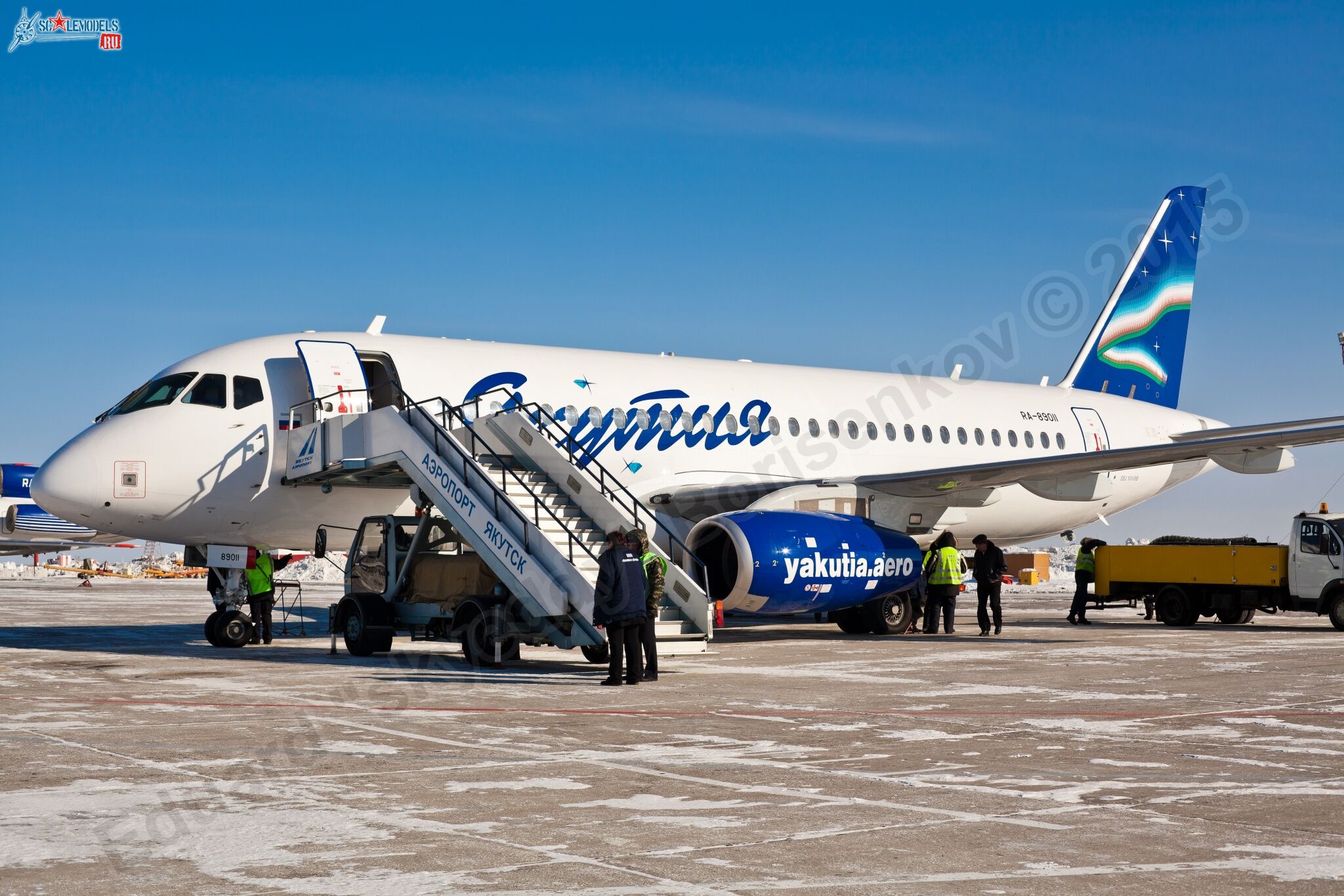 SSJ-100_RA-89011_344.jpg