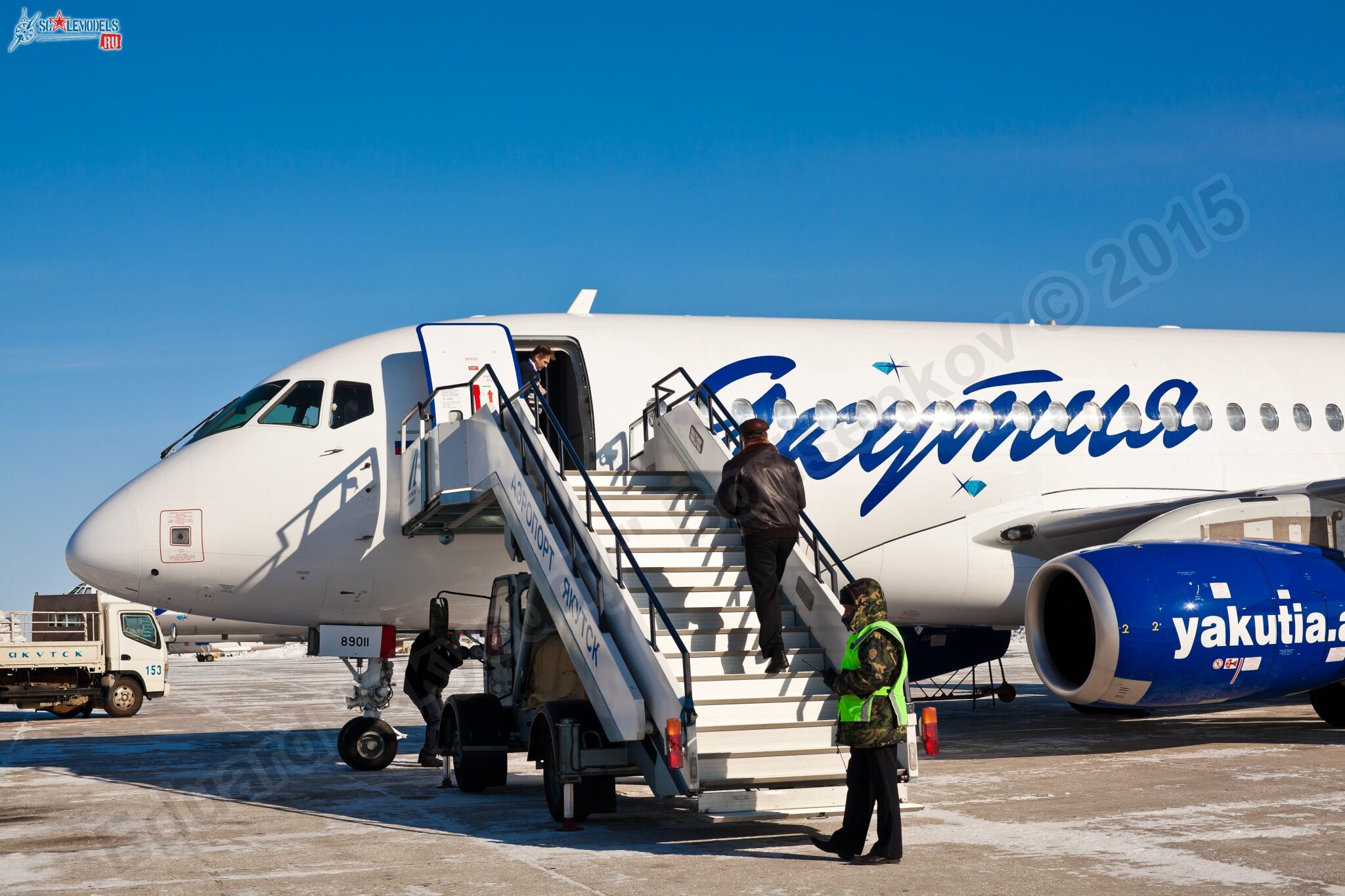 SSJ-100_RA-89011_345.jpg