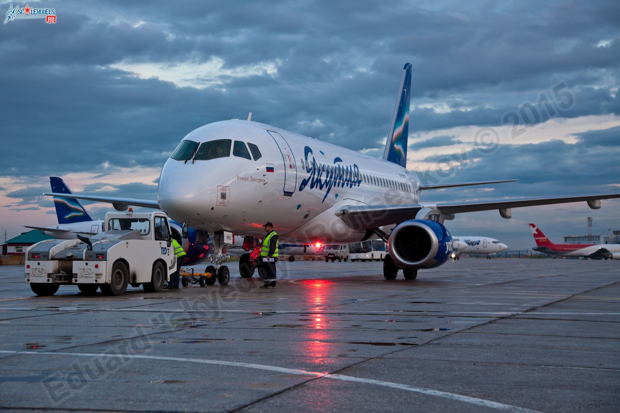SSJ-100_RA-89011_10.jpg