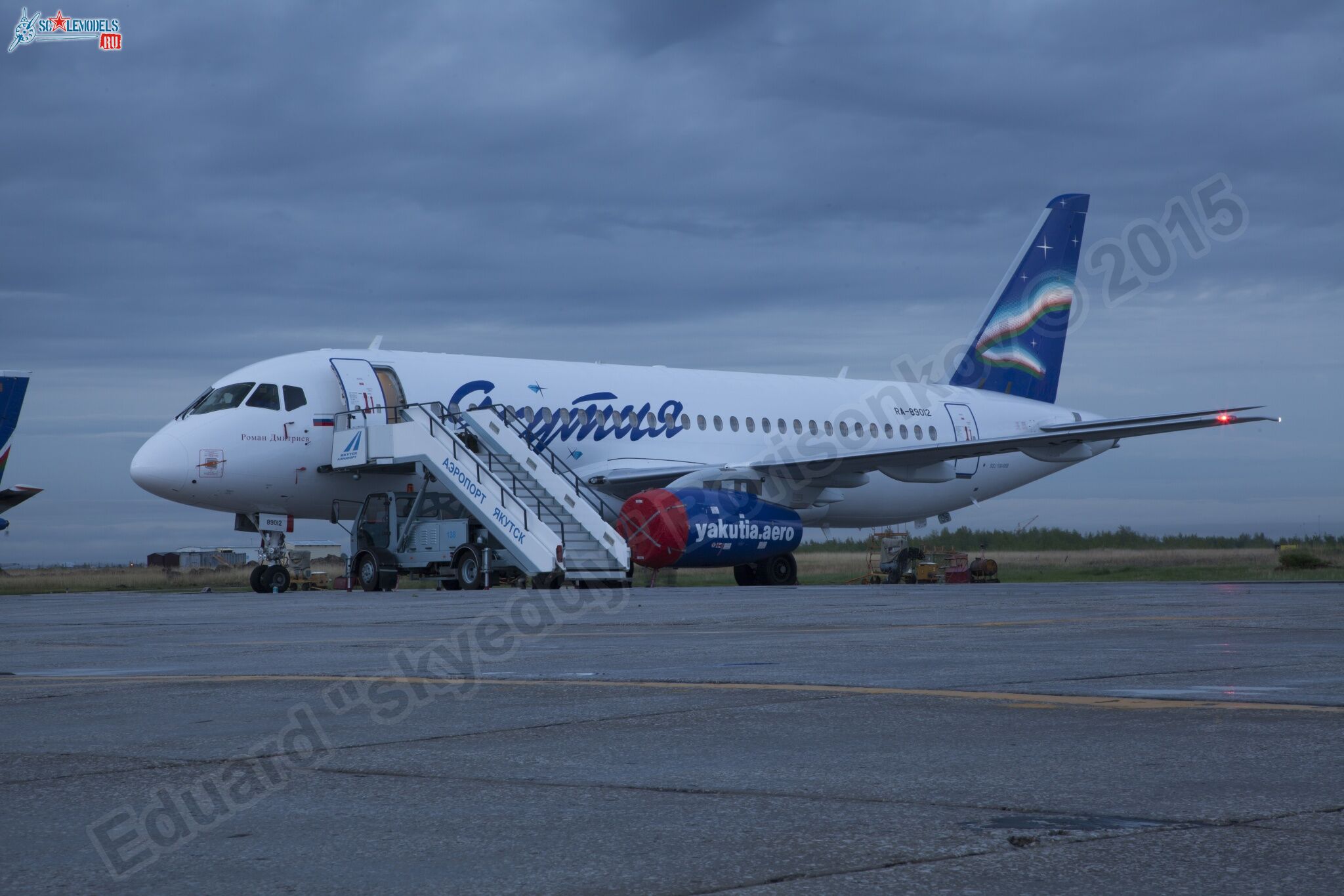 SSJ-100_RA-89011_16.jpg