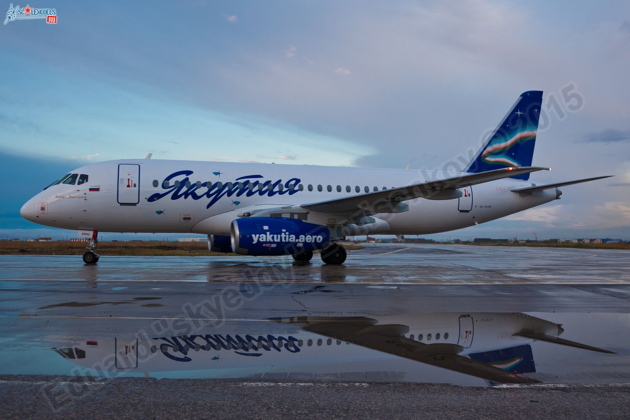 SSJ-100_RA-89011_7.jpg