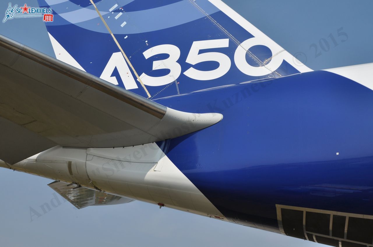 Airbus_A350XWB_F-WXWB_122.jpg