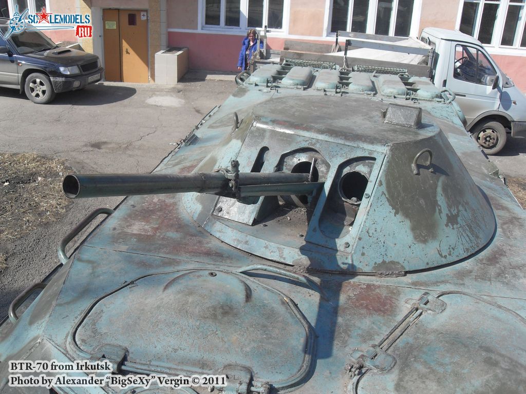 BTR-70_180.JPG