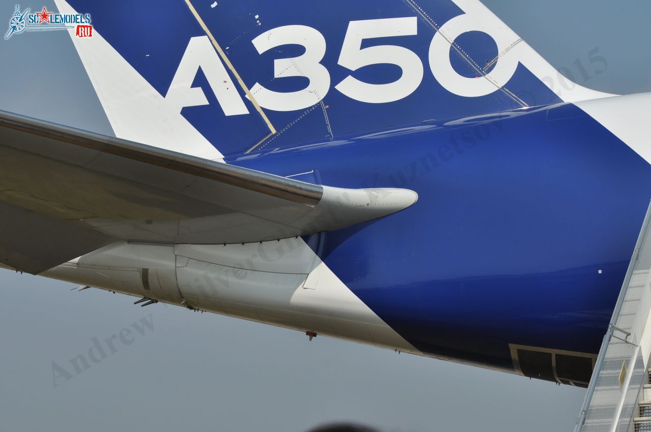 Airbus_A350XWB_F-WXWB_195.jpg