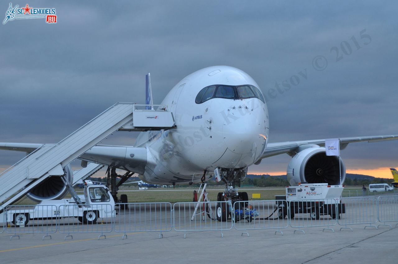 Airbus_A350XWB_F-WXWB_227.jpg