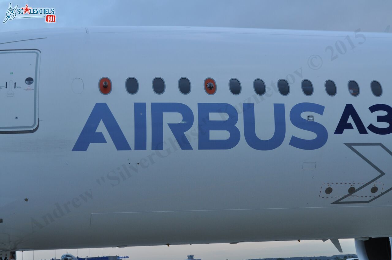 Airbus_A350XWB_F-WXWB_239.jpg