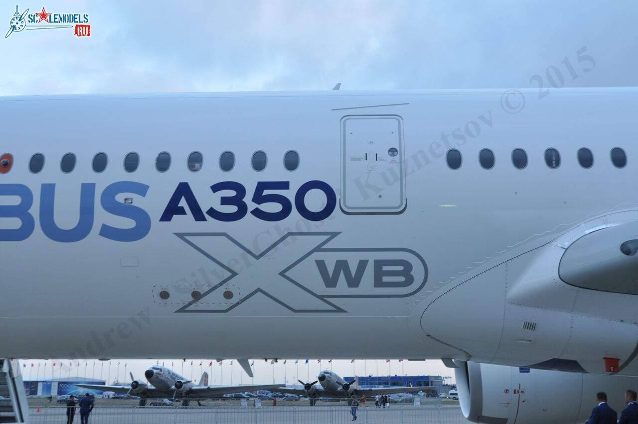 Airbus_A350XWB_F-WXWB_245.jpg