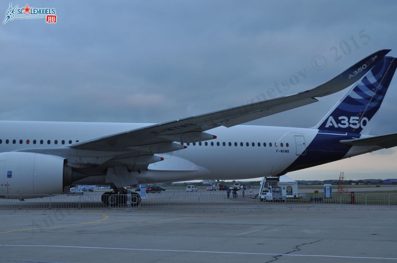 Airbus_A350XWB_F-WXWB_265.jpg