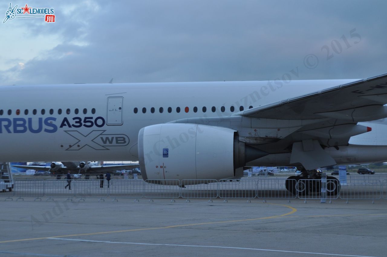 Airbus_A350XWB_F-WXWB_266.jpg