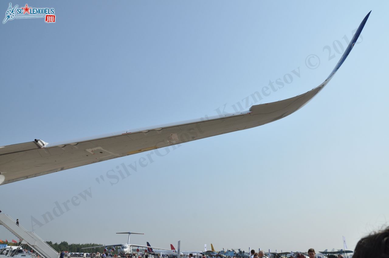 Airbus_A350XWB_F-WXWB_42.jpg