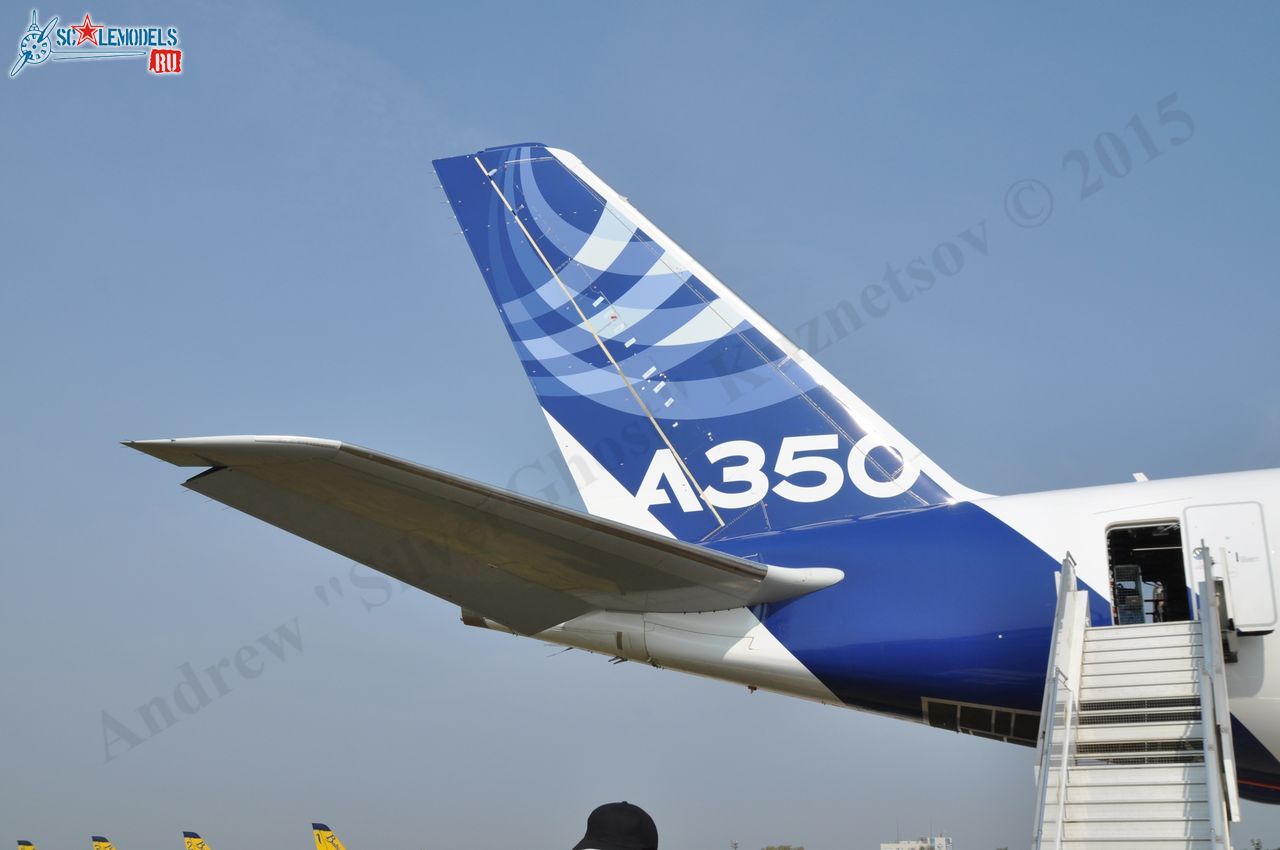 Airbus_A350XWB_F-WXWB_43.jpg