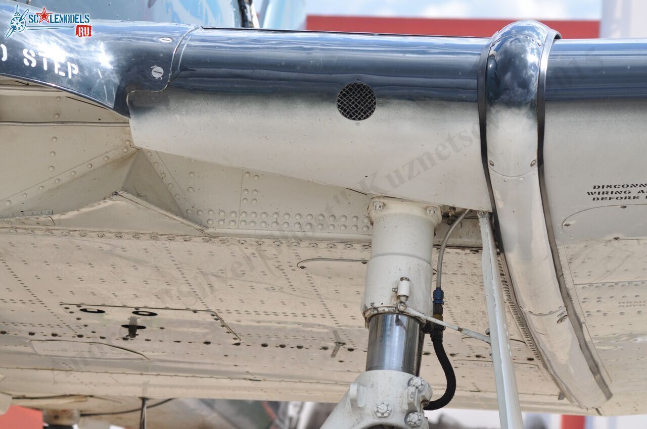 North_American_SNJ-4_Texan_10.jpg