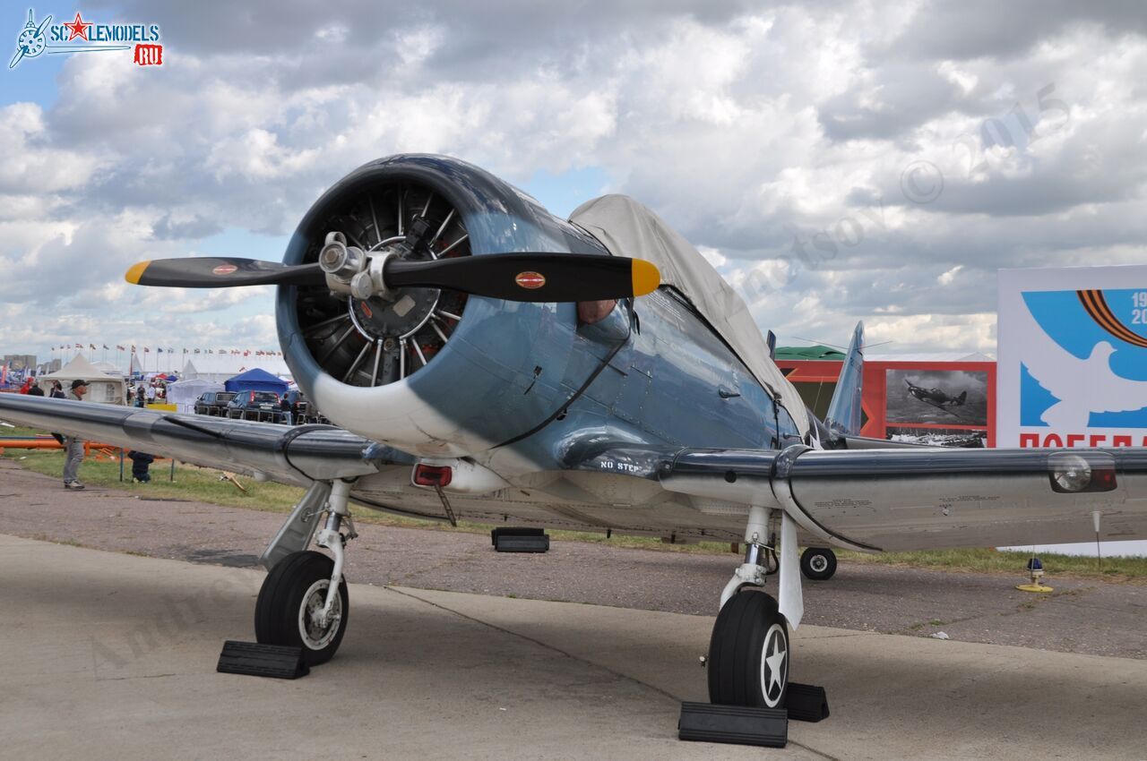 North_American_SNJ-4_Texan_70.jpg