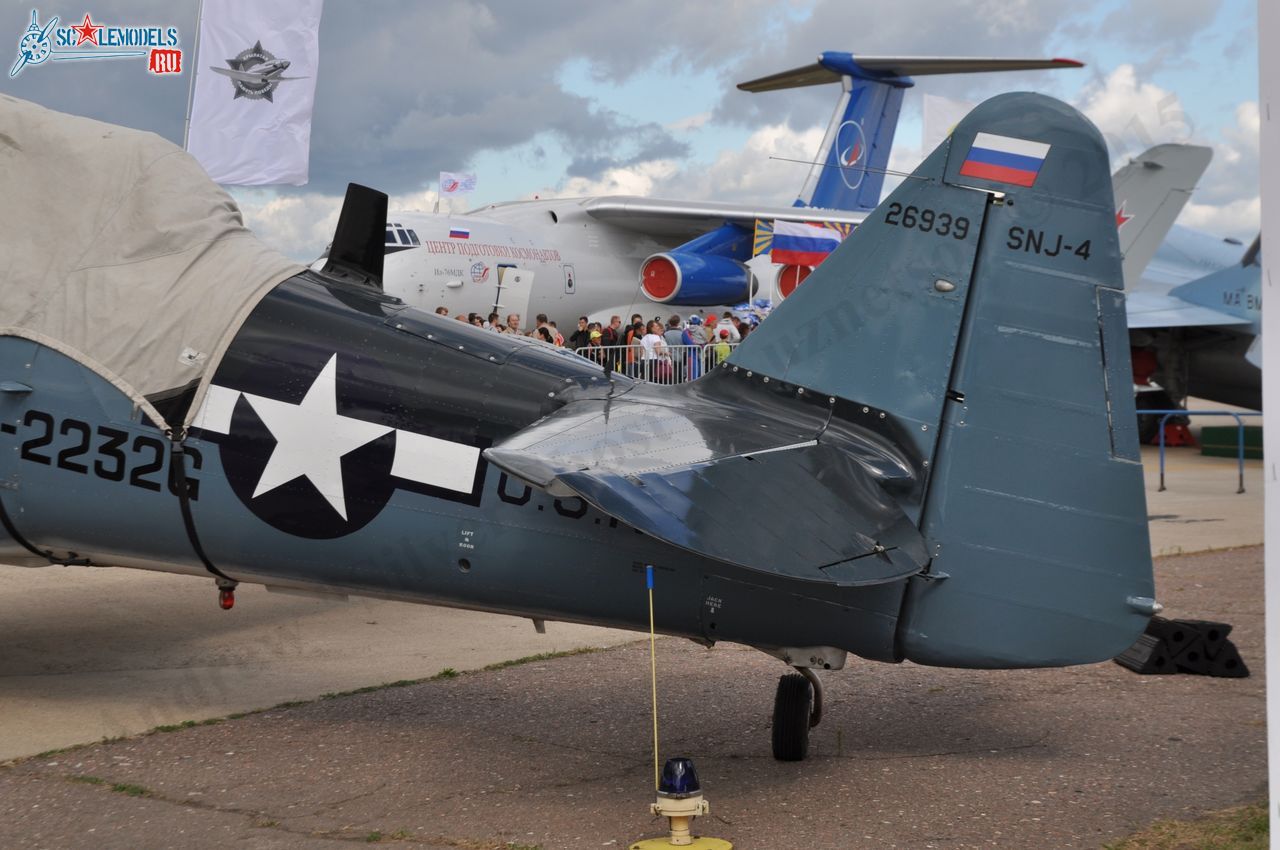 North_American_SNJ-4_Texan_77.jpg