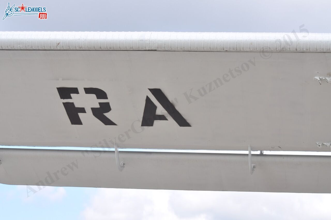 TR-301_RA-40728128.jpg