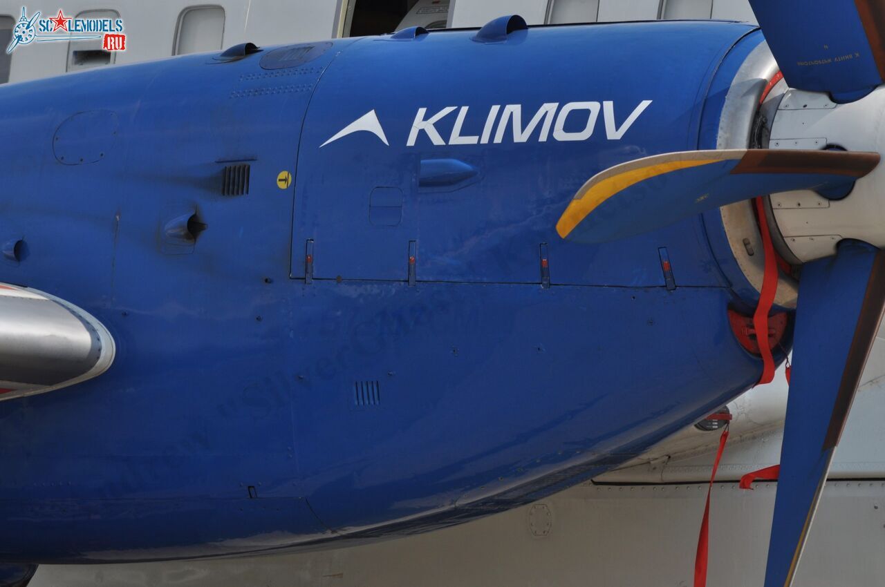 Il-114_11.jpg