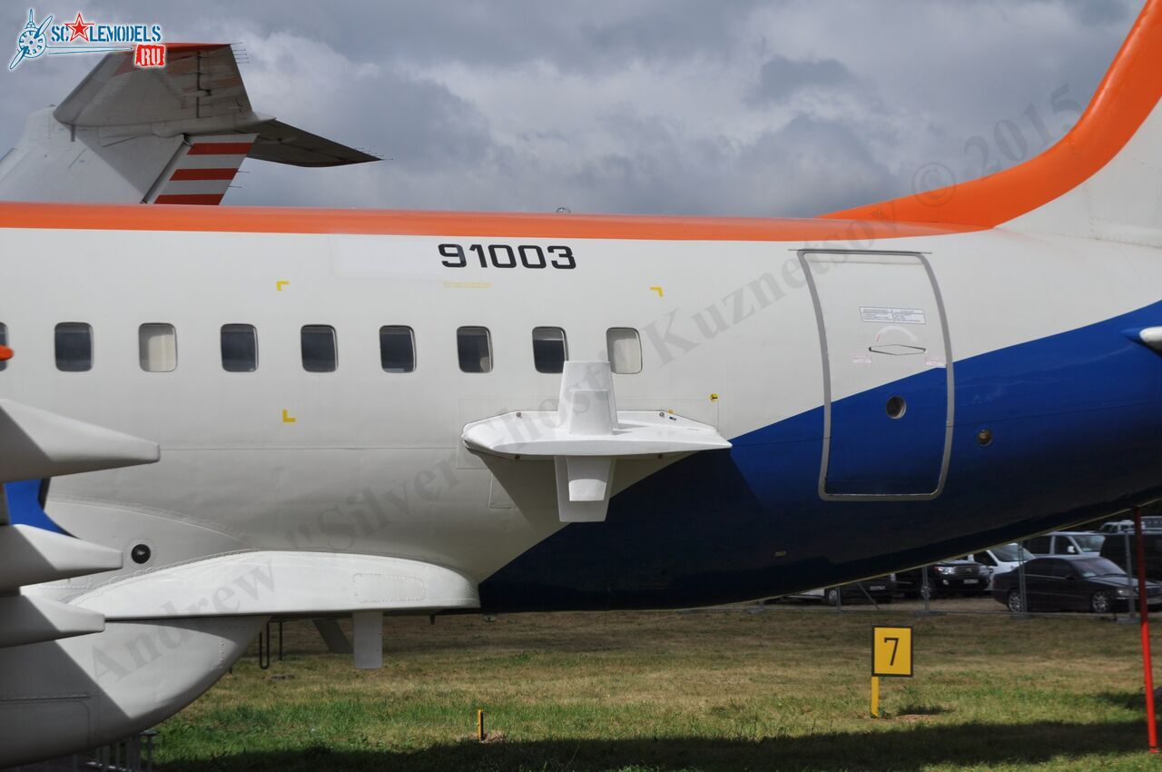 Il-114_179.jpg