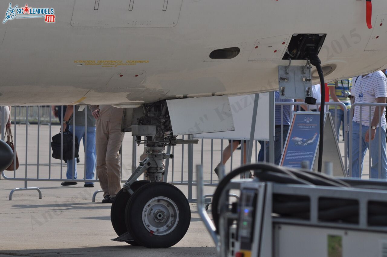 Il-114_254.jpg
